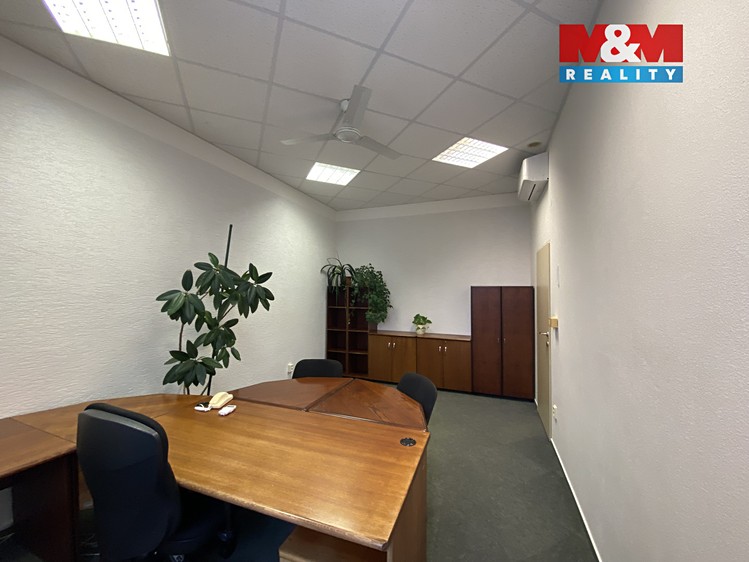 Pronájem kanceláře 19 m² - foto 3