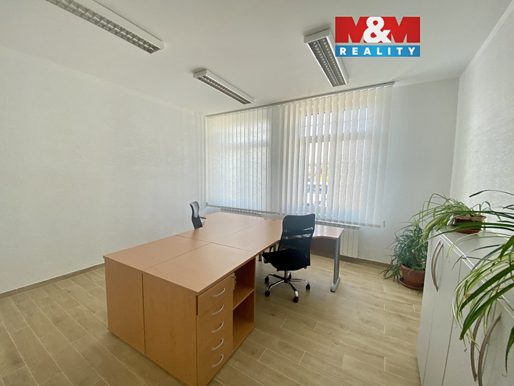 Pronájem kanceláře 21 m² - foto 1