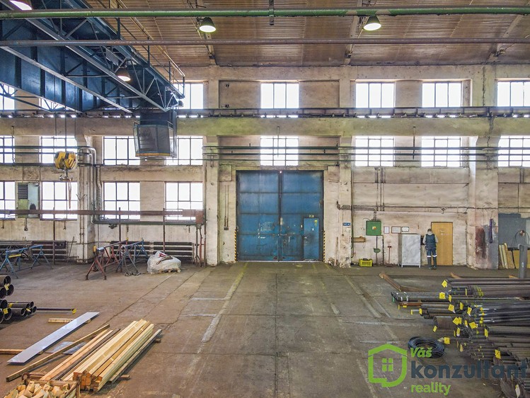 Pronájem výrobní haly, prostoru 3 000 m² - foto 8