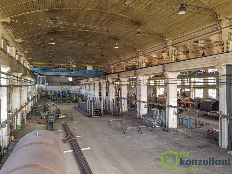 Pronájem výrobní haly, prostoru 1 500 m² - foto 2