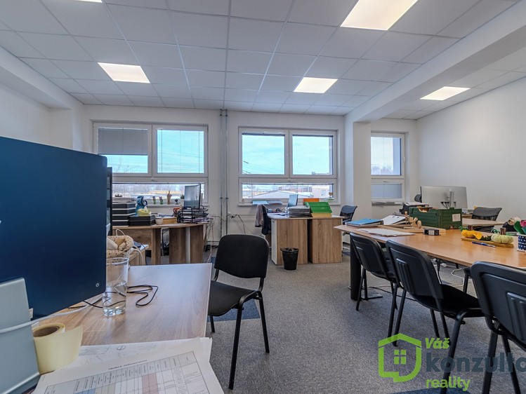 Pronájem kanceláře 60 m² - foto 8