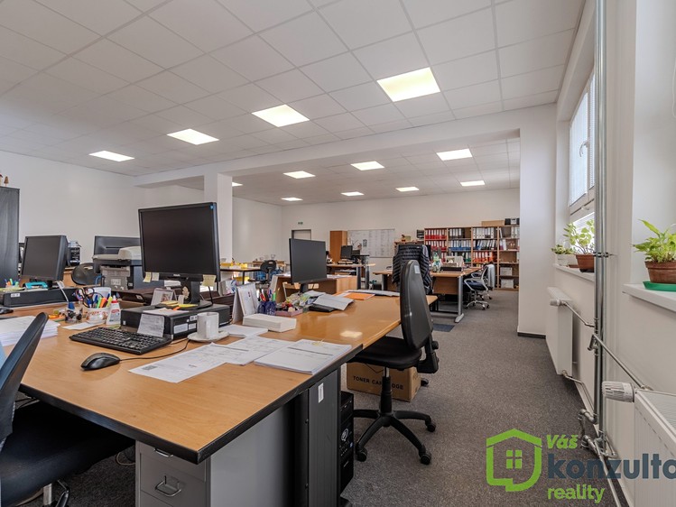 Pronájem kanceláře 60 m² - foto 5