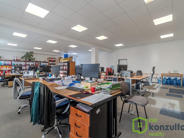 Pronájem kanceláře 60 m² - foto 6