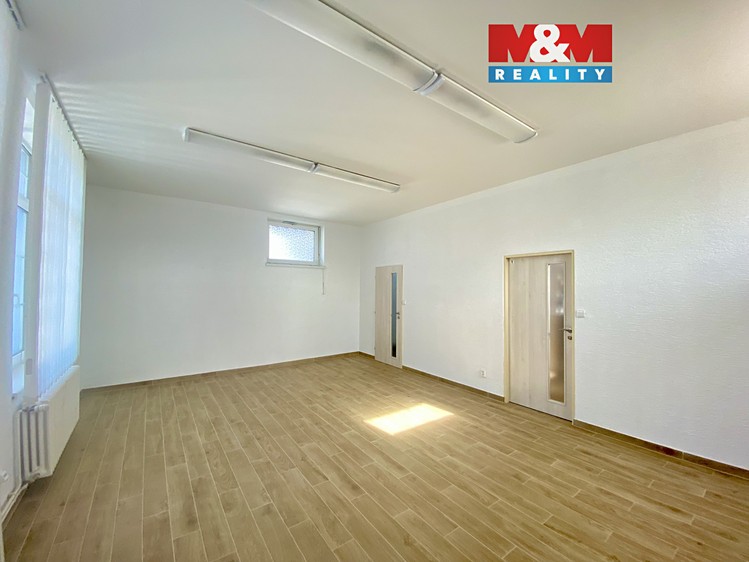 Pronájem kanceláře 43 m² - foto 1