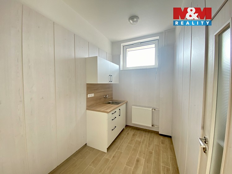 Pronájem kanceláře 43 m² - foto 2