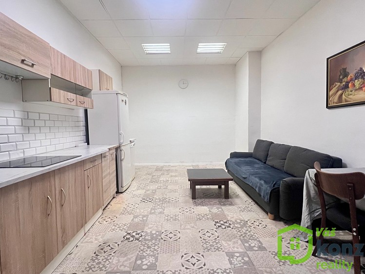 Pronájem kanceláře 33 m² - foto 5
