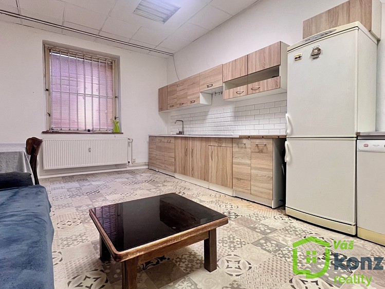 Pronájem kanceláře 33 m² - foto 6