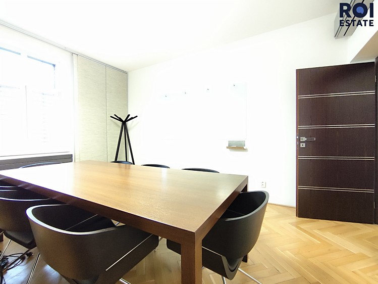 Pronájem kanceláře 55 m² - foto 6