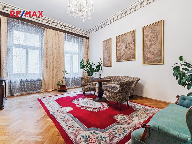 Pronájem kanceláře 180 m² - foto 2