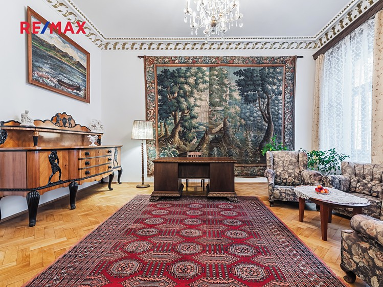 Pronájem kanceláře 180 m² - foto 1