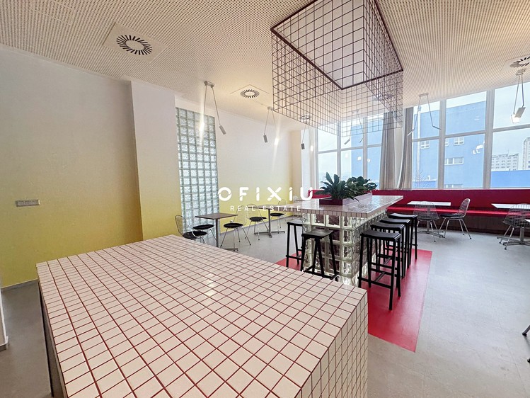 Pronájem kanceláře 100 m² - foto 4