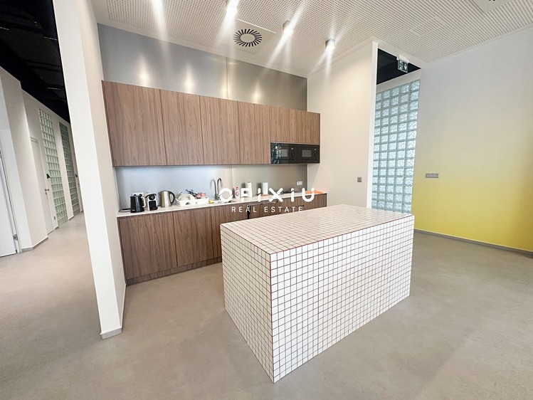 Pronájem kanceláře 50 m² - foto 8