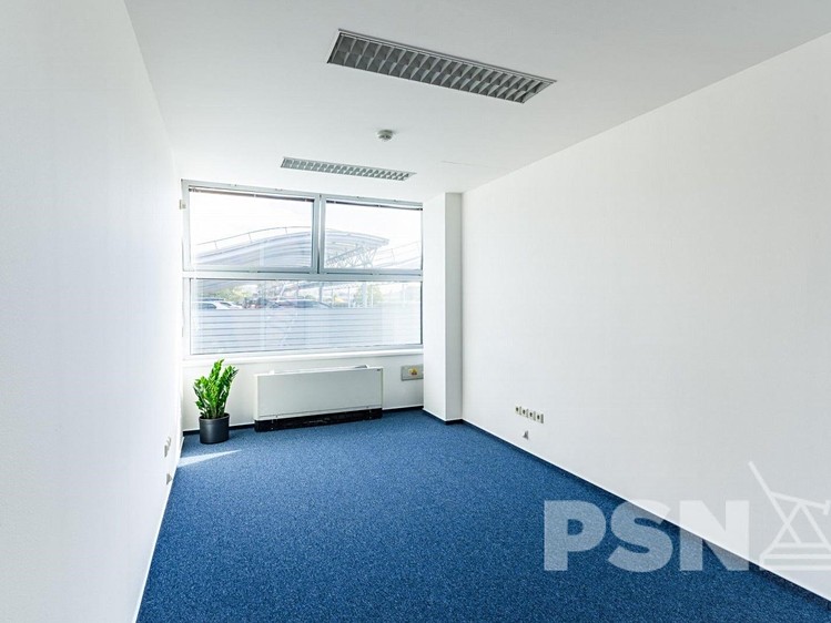 Pronájem kanceláře 50 m² - foto 8