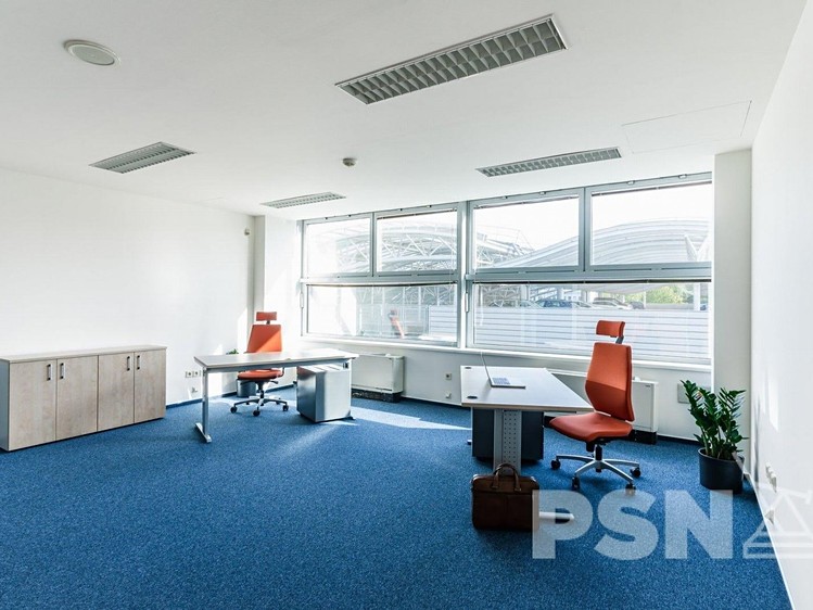 Pronájem kanceláře 50 m² - foto 7