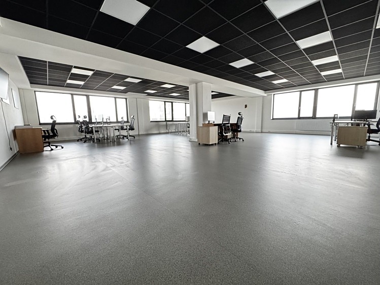 Pronájem kanceláře 369 m² - foto 3