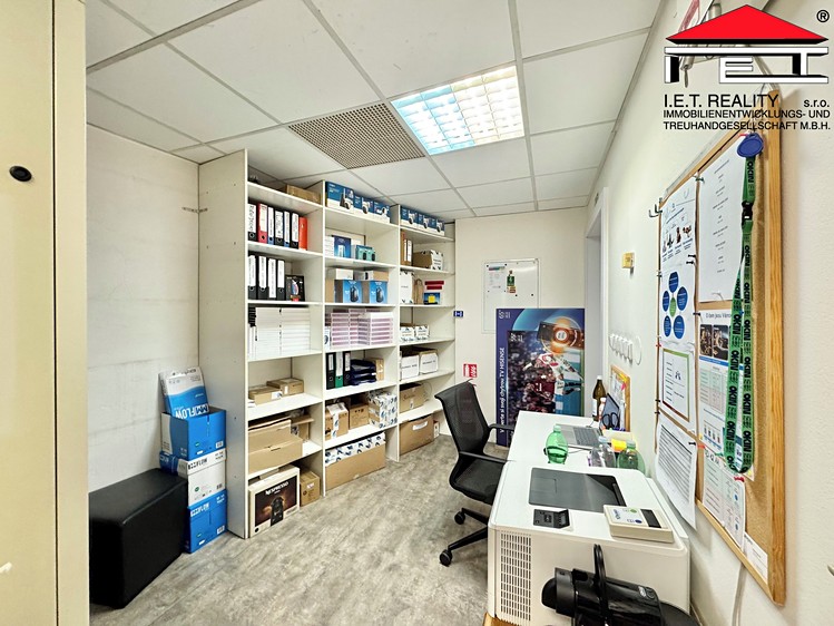 Pronájem obchodního prostoru 161 m² - foto 6