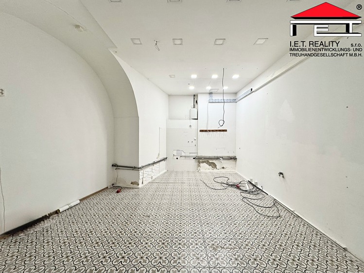 Pronájem obchodního prostoru 26 m² - foto 4