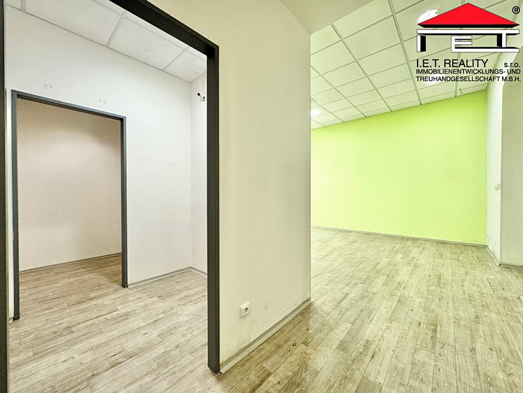 Pronájem obchodního prostoru 86 m² - foto 8
