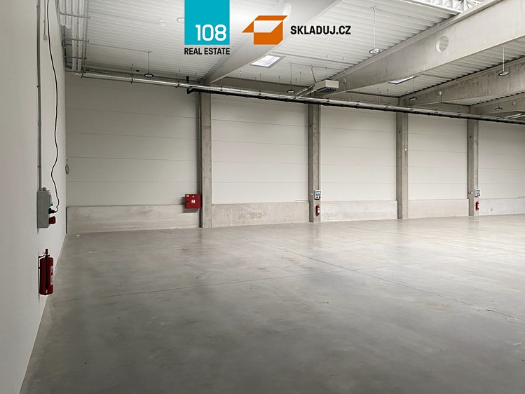 Pronájem skladového prostoru 1 079 m² - foto 7