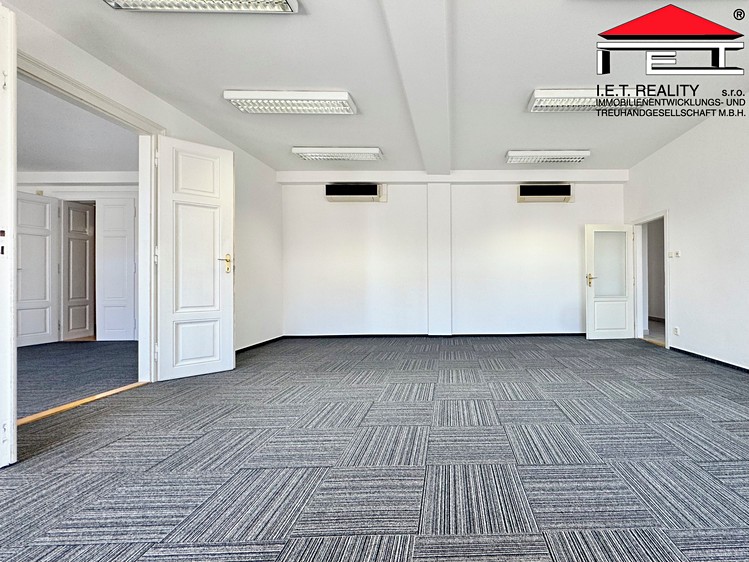 Pronájem kanceláře 527 m² - foto 8