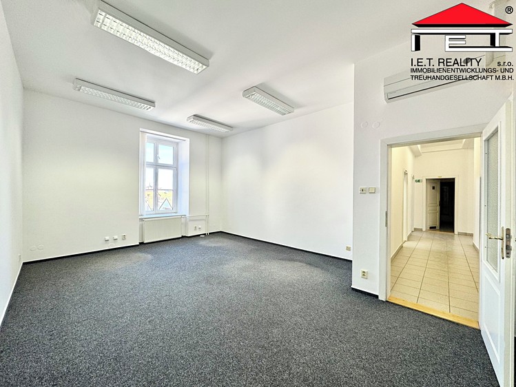 Pronájem kanceláře 283 m² - foto 6