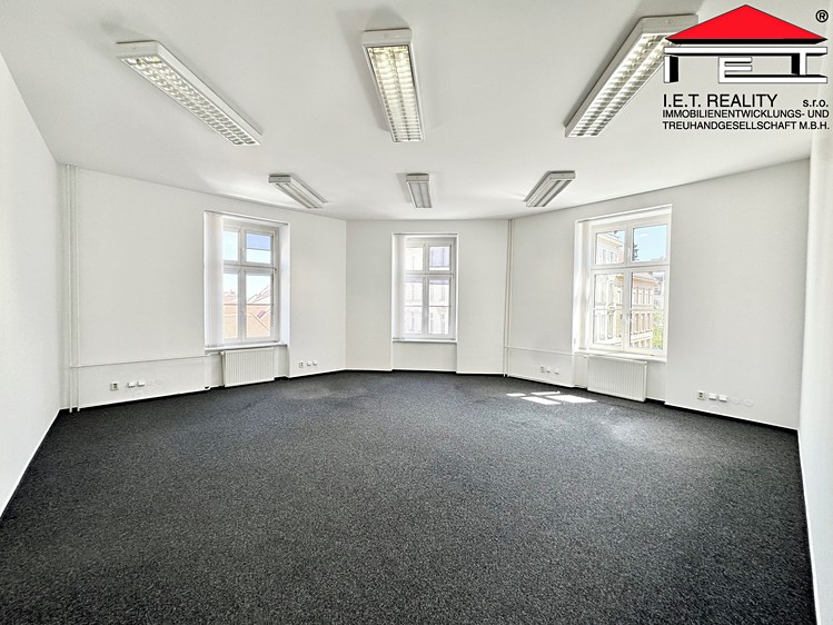 Pronájem kanceláře 283 m² - foto 7