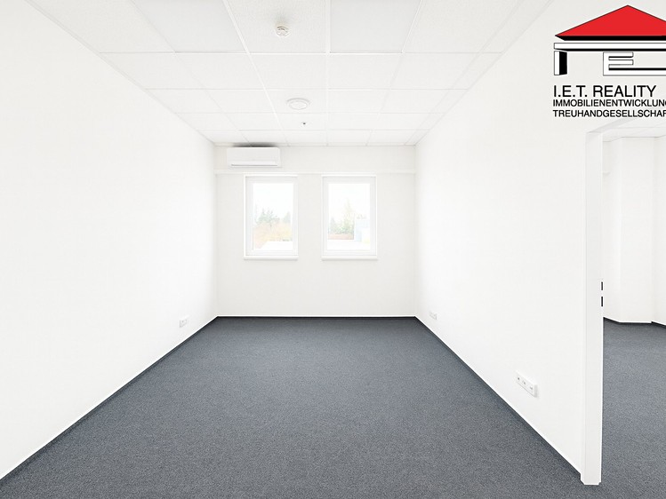 Pronájem kanceláře 191 m² - foto 2