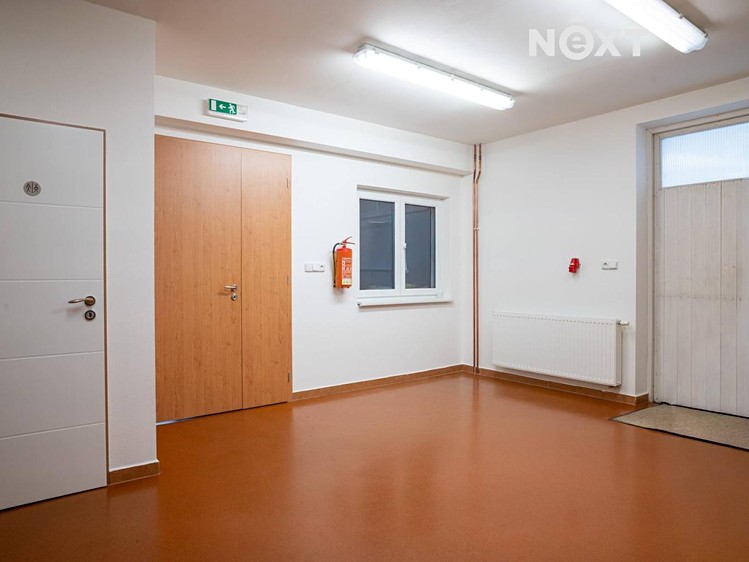 Pronájem výrobní haly, prostoru 200 m² - foto 4