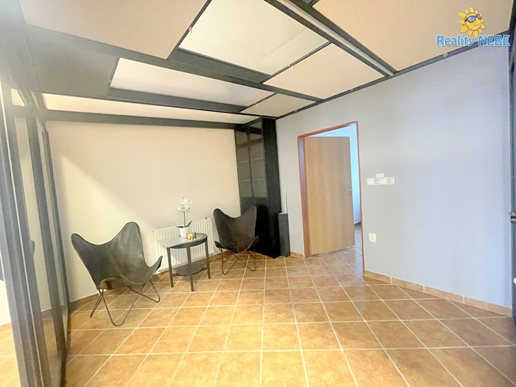 Pronájem obchodního prostoru 95 m² - foto 4