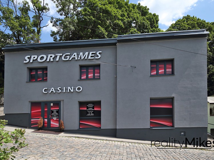 Pronájem obchodního prostoru 351 m² - foto 1