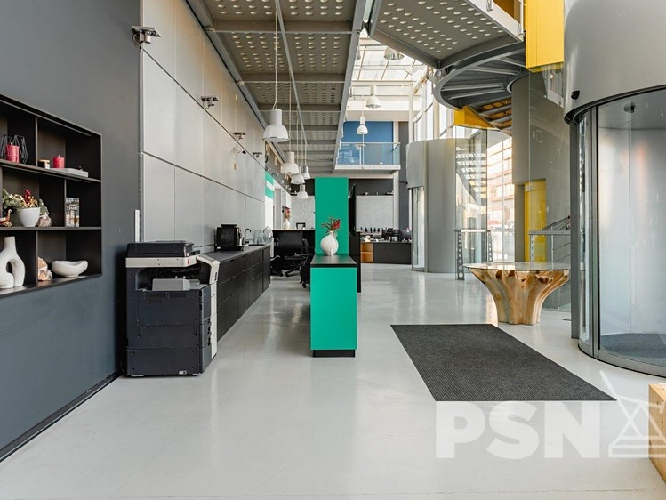 Pronájem kanceláře 1 000 m² - foto 2
