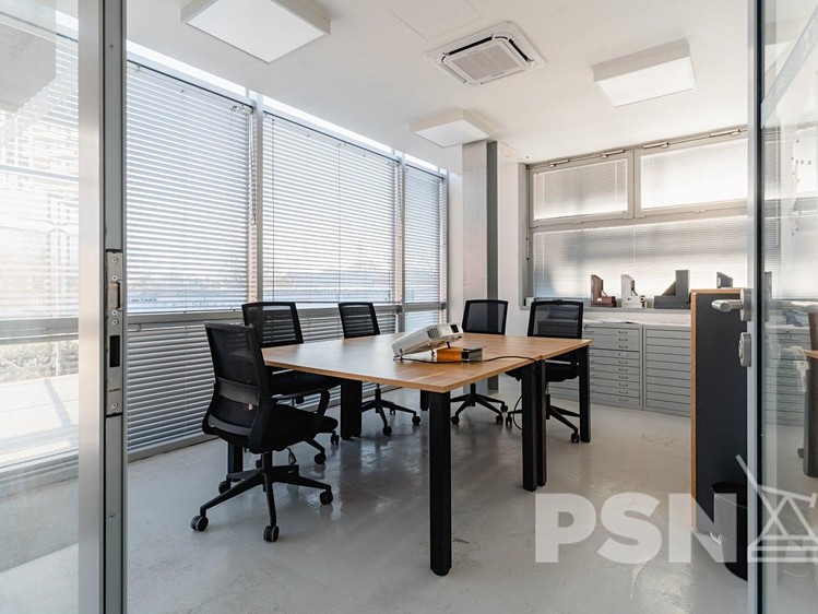 Pronájem kanceláře 1 000 m² - foto 6