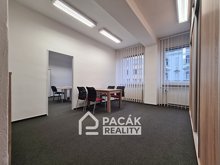 Pronájem kanceláře 20 m² - foto 2