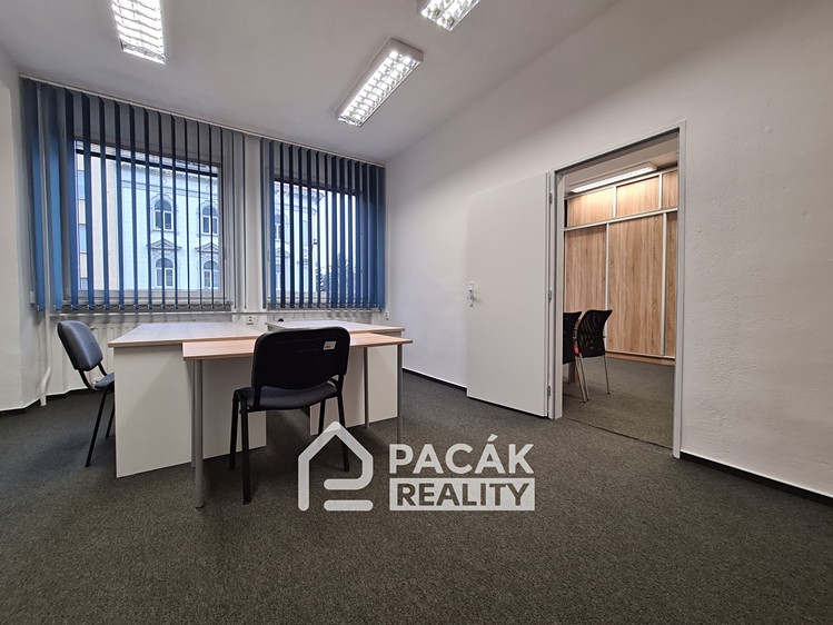 Pronájem kanceláře 20 m² - foto 4