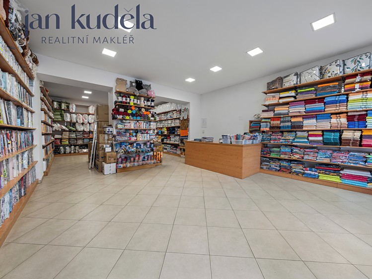 Pronájem obchodního prostoru 75 m² - foto 4