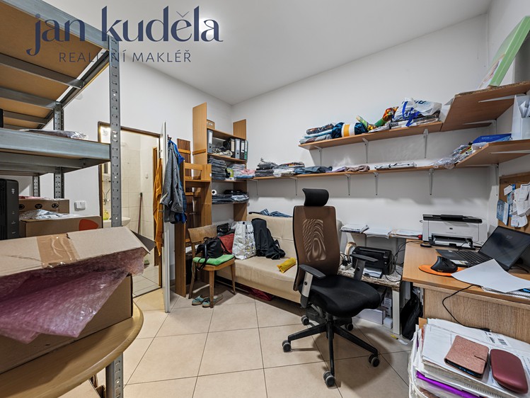 Pronájem obchodního prostoru 75 m² - foto 6