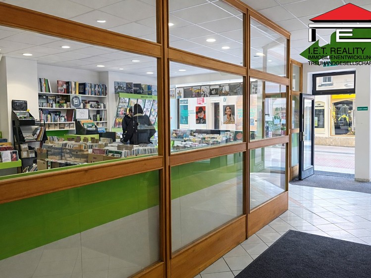 Pronájem obchodního prostoru 117 m² - foto 2