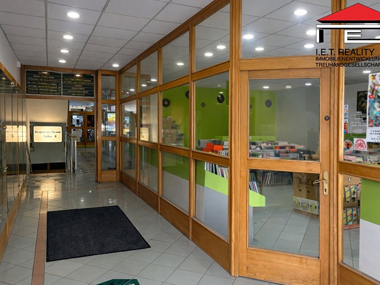 Pronájem obchodního prostoru 117 m² - foto 3