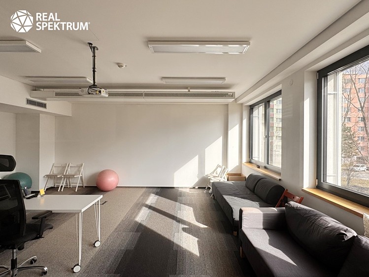 Pronájem kanceláře 486 m² - foto 3