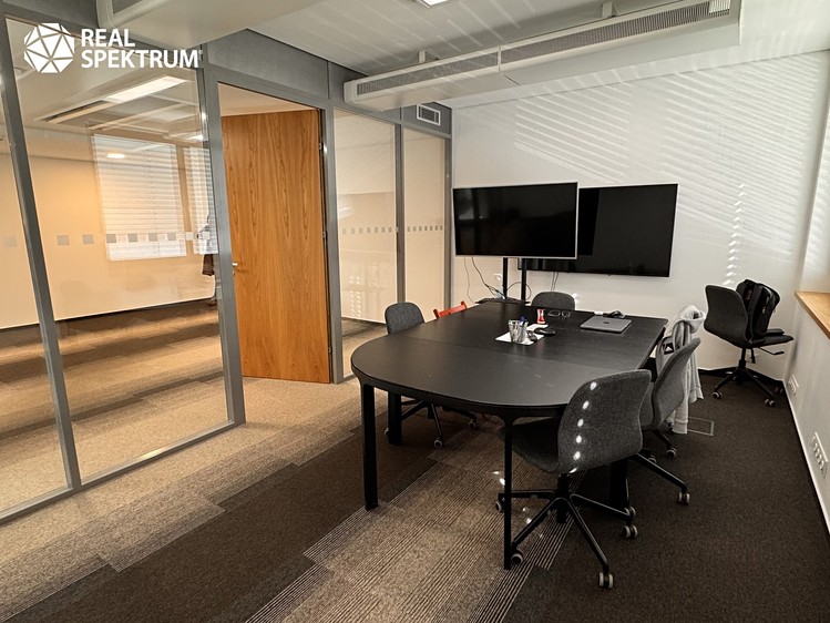 Pronájem kanceláře 486 m² - foto 4