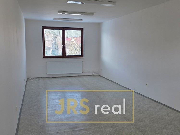 Pronájem kanceláře 34 m² - foto 7