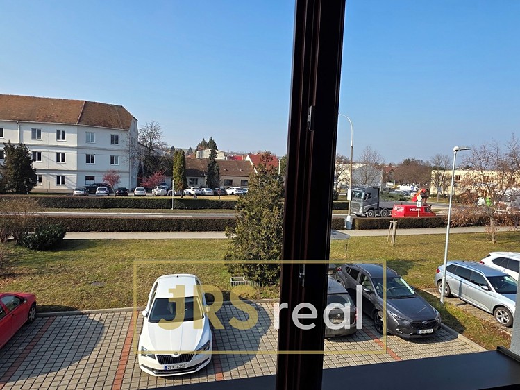 Pronájem kanceláře 34 m² - foto 5