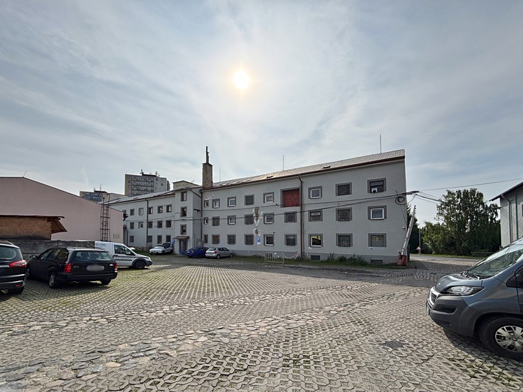 Pronájem obchodního prostoru 198 m² - foto 1