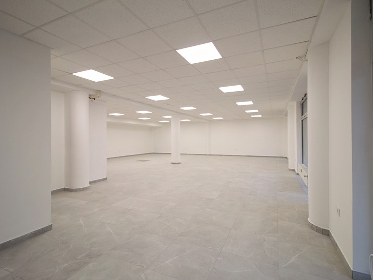Pronájem obchodního prostoru 180 m² - foto 4