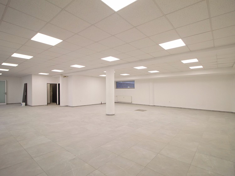 Pronájem obchodního prostoru 180 m² - foto 7