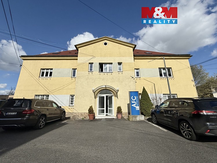 Pronájem kanceláře 97 m² - foto 1