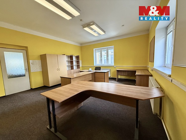 Pronájem kanceláře 97 m² - foto 2