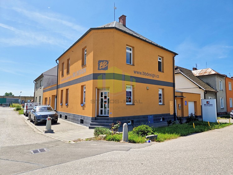 Pronájem kanceláře 75 m² - foto 1