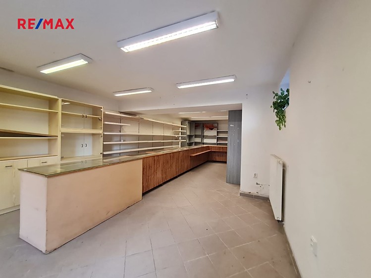Pronájem obchodního prostoru 64 m² - foto 2