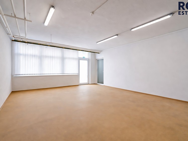 Pronájem kanceláře 116 m² - foto 3